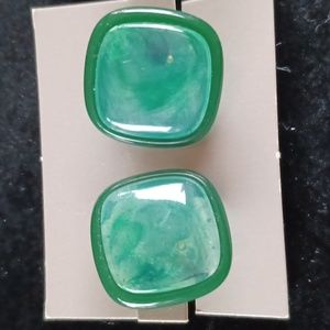 Earings